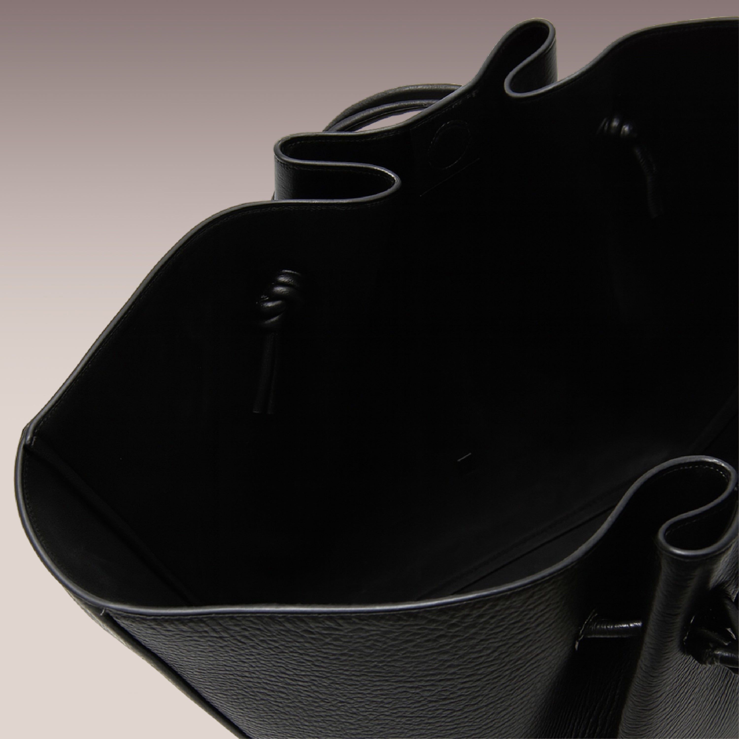 Knot Tote - Black